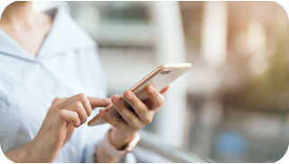 写真：WEB予約、WEB問診自動精算機の導入